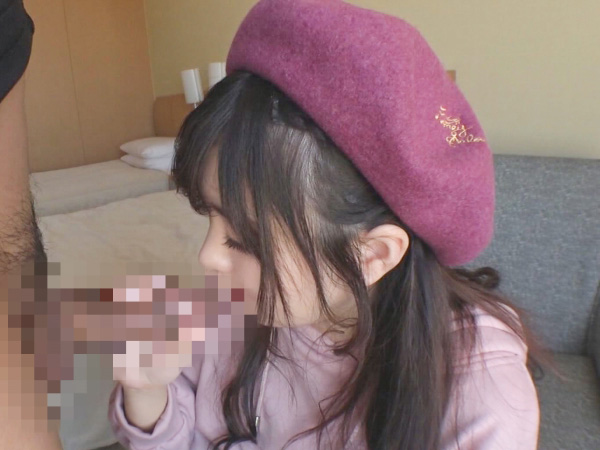 【素人×女子大生】少しいじるだけで硬くなる敏感な乳首♥恥じらいながらも喘ぐ姿にチンコが痛いくらい勃起しますっw