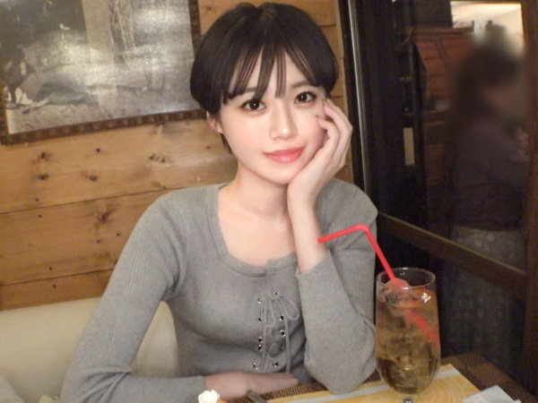【ボーイッシュ美女の誘惑】 スレンダーな彼女がホテルで大胆に！ クンニで感じて、フェラで応戦！ エッチな時間を満喫♡