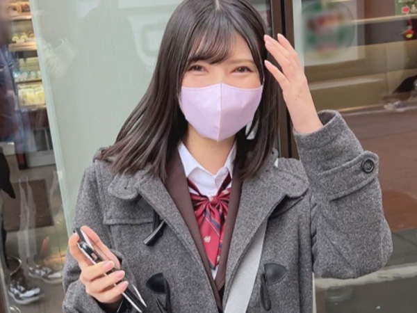 【中出し大好き美少女】 カワいい顔してエロすぎる♡ 連続射精で子宮にザーメン注入！