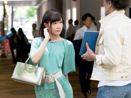 【清楚な人妻の淫らな本性】 上品な奥様がチンポにメロメロ♡ 中出しで満たされる欲求不満妻！