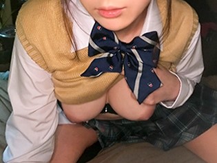 【Eカップ制服ビッチ】 ハイソックスの美脚でM男を足コキ責め！ 上から下からエロテク炸裂でチ○ポを貪る♡