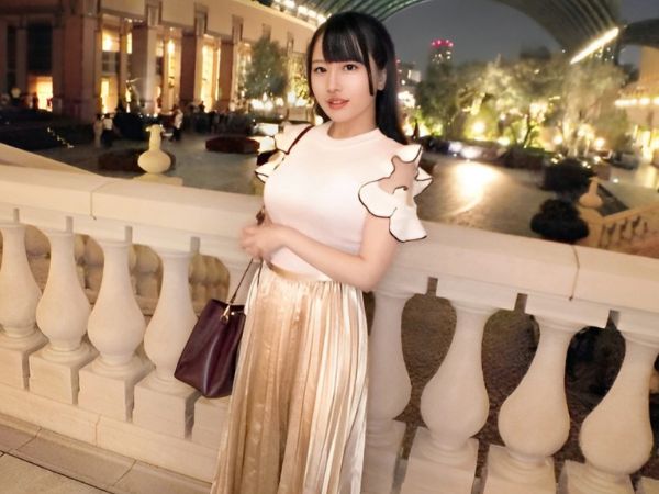【潮吹き敏感娘】 アニメ声の美少女をナンパして手マンでイカせまくり！ 恥じらいながらも感じちゃうドMなカラダがエロすぎ♡