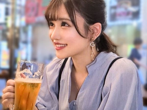 【巨乳JDの誘惑】 可愛すぎる女子大生にメロメロ♡ 甘いおねだりに生チンをプレゼント！ 彼女になりたい願望叶う？