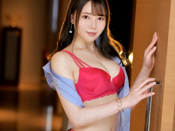 【美尻を味わい尽くす】 色白でエロいボディの彼女をバックで激しくピストン！ バイブで感じる姿に興奮MAX！