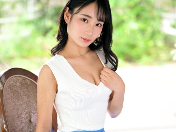 【セクシー姉さんのM字開脚】 ランジェリーから覗く美脚に興奮MAX！ 濡れやすいお姉さんのオマンコを激しく責めちゃう！