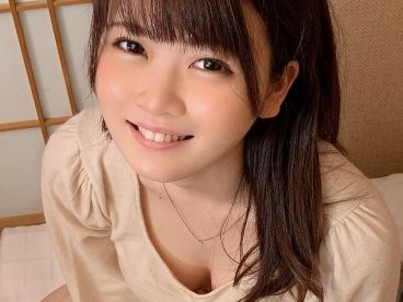 【おじさんと美少女の秘密】 キュートな笑顔の裏に隠された性欲！ 少女の敏感なボディが潮吹きまくりでエッチな本性発揮♡