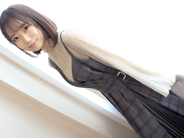 【純粋女子大生の初体験】 色白美肌の敏感ボディが初イキ！ 大人チンポの快感にハマって腰振りまくり♡