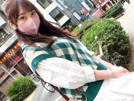 【美乳娘のびしょ濡れセックス】 敏感ボディが潮吹きまくり！ グチョグチョおマ○コに生ハメでイキまくり♡