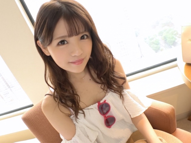 【アイドル級美少女の絶頂】 電マと指マンで責められ、敏感ボディがビクンビクン♡ 締まり抜群のキツマンにバックから激ピストン！