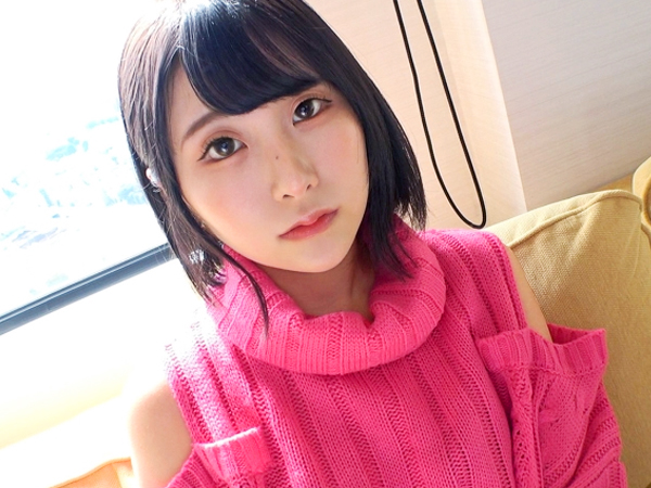 【初撮り♡ 小柄な美少女】 初めての撮影で大興奮！ 小さな口でデカチンを頬張り、手マンとクンニでイキまくり♡