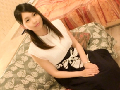 【素人】『彼氏よりおっきい…♡』ロリ顔の受付嬢がクンニでおまんこ濡らして一生懸命に騎乗位腰振り