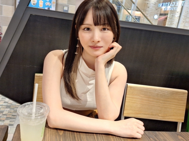 【才色兼備美女の淫乱騎乗位】色白美ボディが性欲全開！チ○コに跨り腰を激しく振りまくるエロ騎乗位で大絶頂！才女が乱れる姿に超興奮！♡
