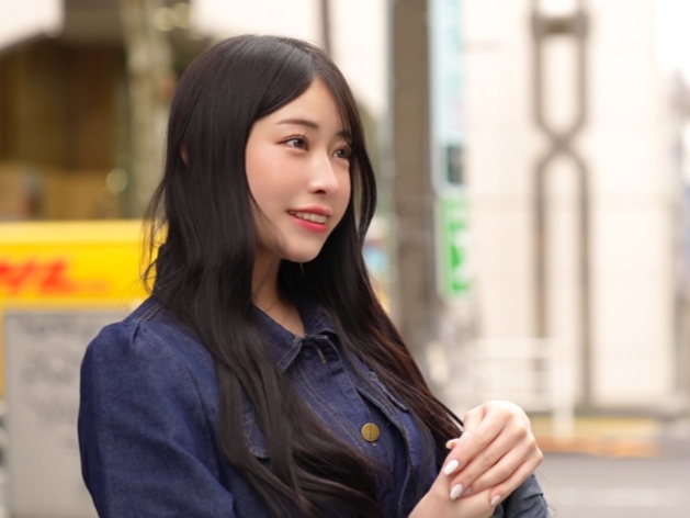 【小悪魔お姉さんの騎乗位誘惑】『もっと奥まで…』エロカワ美女が男を挑発！チ○ポを激しくしゃぶり、騎乗位で腰をグラインドさせながら乱れまくる！大興奮間違いなしのエロさ♡