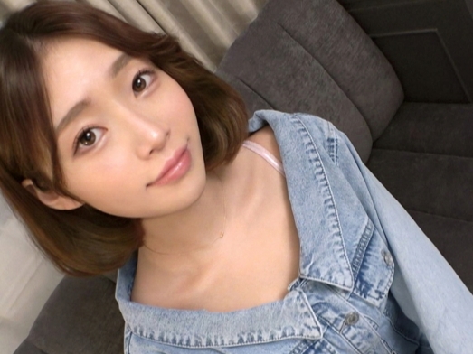 【超美人】「暑いぃ…///」身体火照っちゃってる系の美女っ…某有名人そっくりな洗練フェイスが美人すぎ！