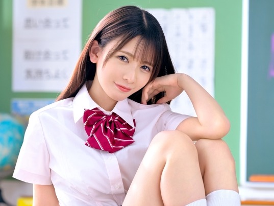 【制服】野々浦暖ちゃんと学校の教室でセックス♡騎乗位でスレンダーな身体を突き上げられて昇天の表情♡