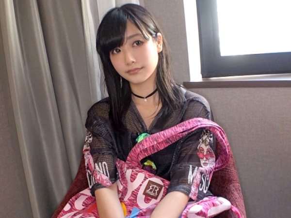 【個性的な美少女のエロス】「やめて…♡」電マと手マンで感じまくる美巨乳娘の反応！巨根フェラで絶頂を迎えるエロシーン！