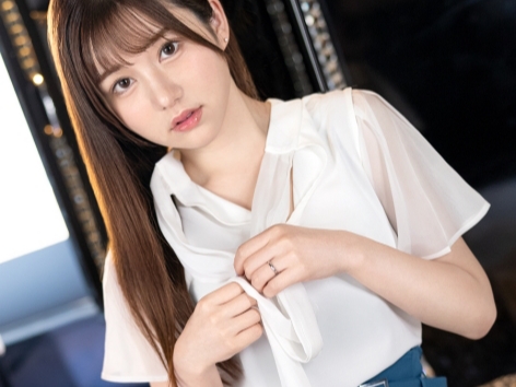【清楚系巨乳妻の淫乱覚醒】『ダメ…でも気持ちいい…』上品な人妻が他人棒に溺れる！敏感な巨乳を揉まれ、濡れやすいオマ○コを激しく突かれて理性崩壊！夫には見せられない淫乱モード全開！