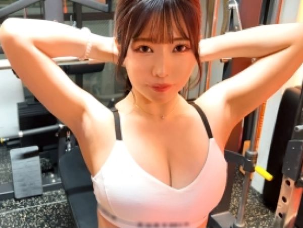 【素人】一目瞭然で巨乳と分かる神おっぱい美女が自慢のおっぱいを揺らしてイキまくる姿は必見です！！！