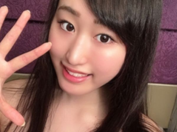 【地下アイドルの裏の顔】『ファンには内緒だよ…』清楚なふりして実はヤリマンの地下アイドルが、種付け交尾で本能むき出し！「いっぱい出して…」と懇願する姿がエロすぎる！♡