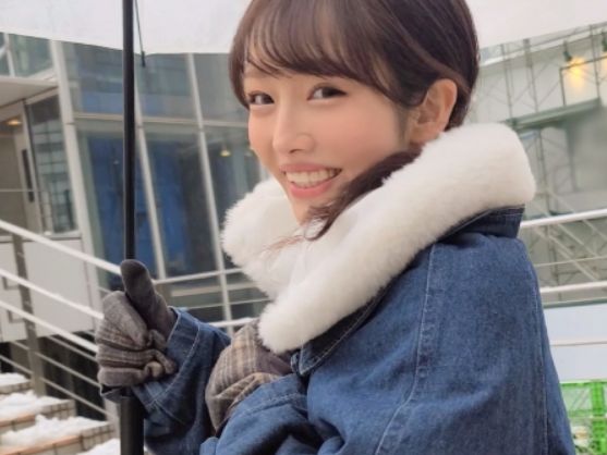 【清楚系女子の裏の顔】『あっ…ダメ…感じちゃう…』アナウンサーのような上品な見た目なのに、電マでオナニーするエロい女の子！ヌレヌレのオマ○コにバックから中出しされ、本気で感じまくる！ｗ