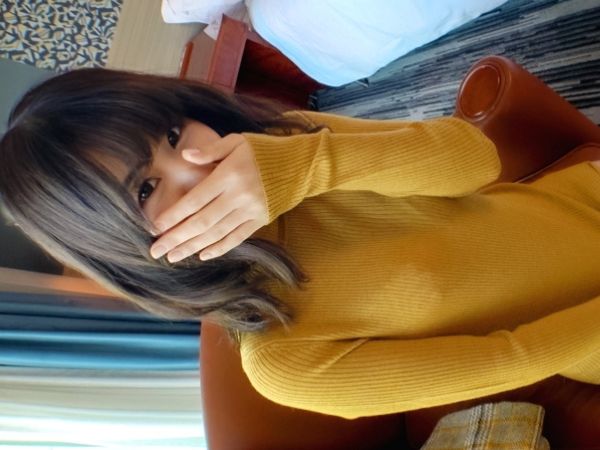 【素人メイド娘】『こんなの初めて…』カフェで働く美人が巨根に挑戦！自慢の裸体を晒し、メリメリ挿入で悶絶イキ！普段とのギャップがエロすぎる、初体験セックスに夢中♡