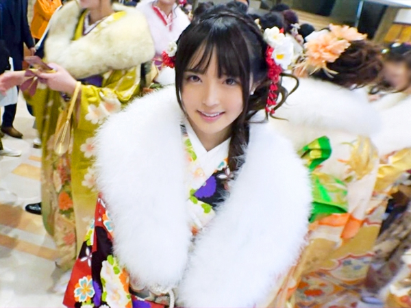 【素人】成人式でナンパしたぴちぴちハタチの美少女と晴れの日姿のままホテルに連れ込みハメましたｗｗｗ