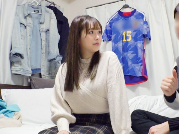 【爆乳ナースの秘密の夜勤】『ダメ…患者さんにバレちゃう…』Hカップのパイパン美巨乳ナースが、夜勤中にまさかのお持ち帰り！爆乳を揺らしながら、パイパンマ○コに激しく突かれて悶絶♥︎