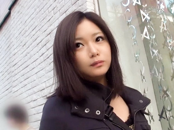 【クールなお姉さんと密室プレイ】ホテルでイチャラブ濃厚セックス！むっちりボディが揺れるたびに興奮MAX♡突くたびに感じるお姉さんの色気にメロメロ！