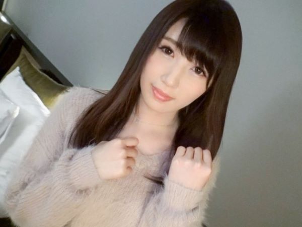 【初撮りドキドキ体験】スラリ美脚の癒し系美女、AV初挑戦！おっとりウブな彼女がカメラの前で恥じらいながら大胆に…モデル体型のスレンダーボディがエロすぎる！♡