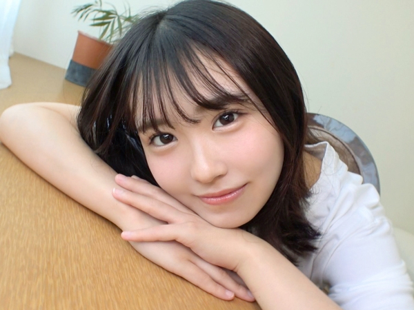 【初撮り美少女の恥じらい】『初めてで…緊張してるの…』素人娘がカメラの前でオマンコ披露！男優のデカチンにドキドキしながらご奉仕フェラ＆生ハメSEXでイキまくり♡