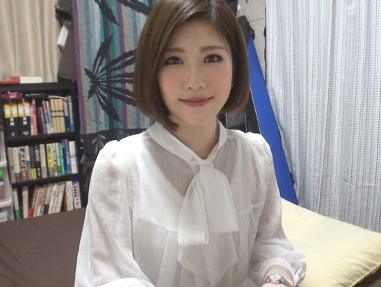 【真面目系ドMお姉さん】『もっと奥まで…♥』ショートヘアの清楚なお姉さんが実はドM！巨根で後ろからガン突きされ、悶絶イキする姿がエロすぎる！真面目な顔して感じまくるギャップがたまらない！