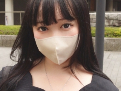 【むちむち美乳の正常位セックス】『奥まで突いて…』ぷるぷる美乳が揺れる！！敏感なオマンコでチンコを包み込み、感じまくる女の子♡肉棒を激しく出し入れされ、悶絶必至のエロい腰使い！！