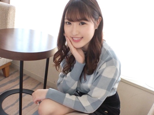 【無毛美少女の悶絶プレイ】『あっ…ダメ…そこ気持ちいい…』色白美肌のパイパン娘がバックで激ピストン！敏感マ○コを鬼責めされ、喘ぎ声が止まらない！無毛マ○コに肉棒がズブズブ♡