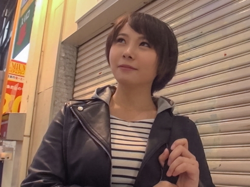 【爆乳お姉さんのパイズリ天国】『気持ち良くしてあげる♡』エッチなお姉さんが巨乳をフル活用！ビンビンのチ●ポを柔らかおっぱいで包み込み、極上パイズリご奉仕！その後、敏感なオマ●コを激しく突かれ、巨乳を揺らしながら感じまくる！！