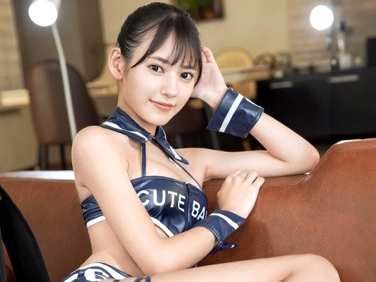 【美人秘書のオフィス淫乱プレイ】『ダメ…ここでは…』超美人な社長秘書がオフィスで大胆に！立ちバックや騎乗位で激しく突かれ、連続ピストンに悶絶♡最後は顔にぶっかけられ、仕事中の秘め事がエロすぎる！