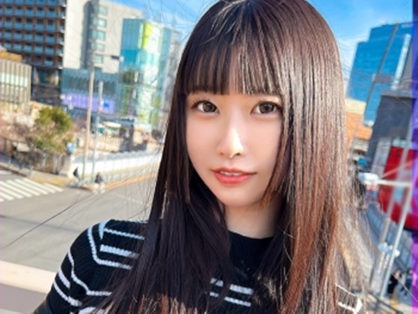 【つるぺたロリボディに激ピストン】幼さ残るちっぱい美少女とホテルでイチャラブSEX！無邪気な笑顔の裏に隠れた敏感ボディを鬼突きしまくり♡