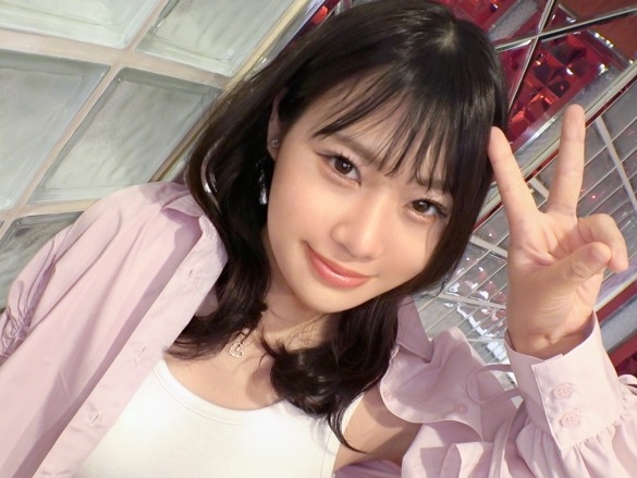 【素人】現役JDのおっぱい＆おまんこは勃起不可避！フェラと騎乗位で擦ってもらってザーメン大量射精♡